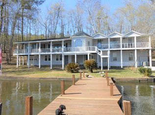 898 Lewis Rd, Deatsville, AL 36022