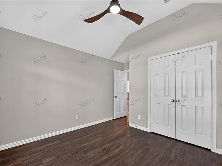 739 Kilbridge Ln — Photo 11