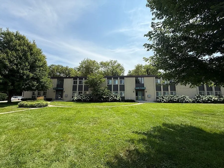 633 W Park Ave #A