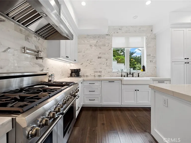 2801 Bayside Dr — Photo 18
