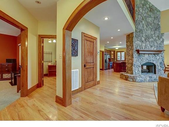 5th image of 2735 Windy Crest Ln