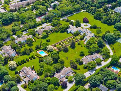 155 Hill St APT 3, Southampton, NY, 11968