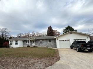 81 Red Oak Ln, Poplar Bluff, MO 63901