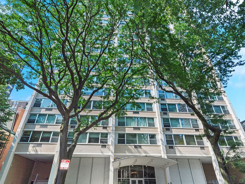 1st image of 336 W Wellington Ave APT 2001