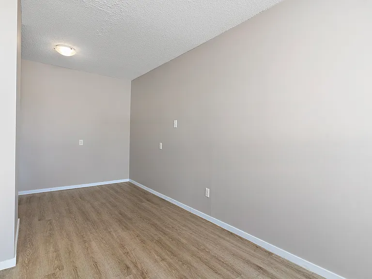 11804 49th St NW — Photo 34