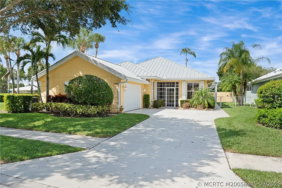 3 bed, 2.0 bath, 1563 sqft, $3,750 — Photo 1