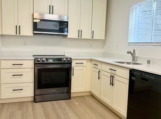 4218 Pasadena Pl NE UNIT 4218, Seattle, WA 98105
