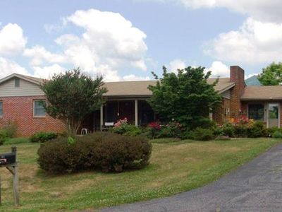 327 N Main St, Mars Hill, NC, 28754