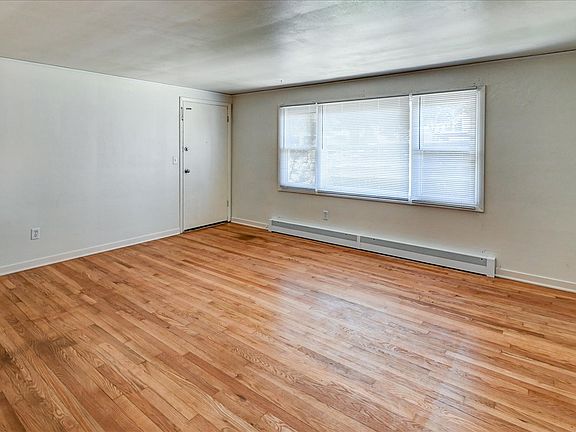 4th image of 1810 Lake Point Dr APT 2