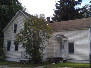 82 Pine St, Plattsburgh, NY 12901