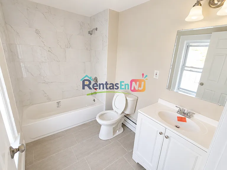 78 Huntington Ter #3A — Photo 6