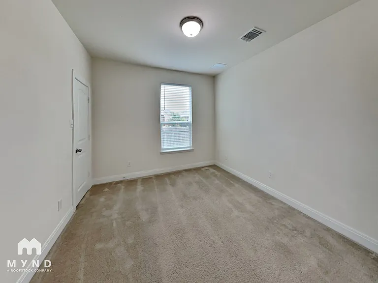13725 James Buchanan St — Photo 17