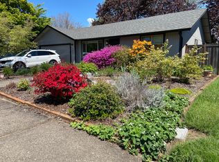 1997 Shiloh St, Eugene, OR 97401