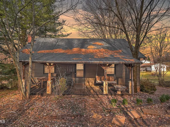 352 Stage Rd, Kingsport, TN 37664