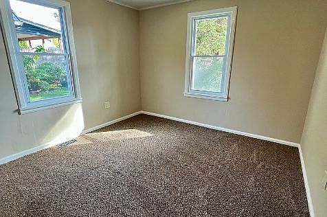 5th image of 605 N Walnut St