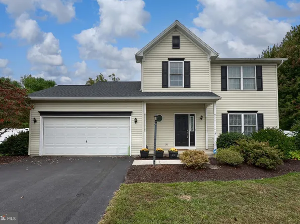 76 Millstone Dr #L-0261, Palmyra, PA 17078