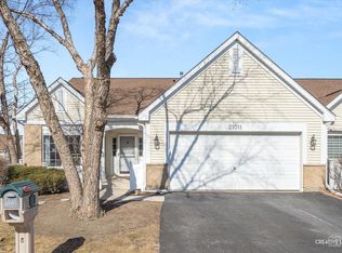 21011 W Snowberry Ct, Plainfield, IL 60544