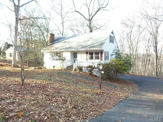 1st image of 28 Whittier Dr