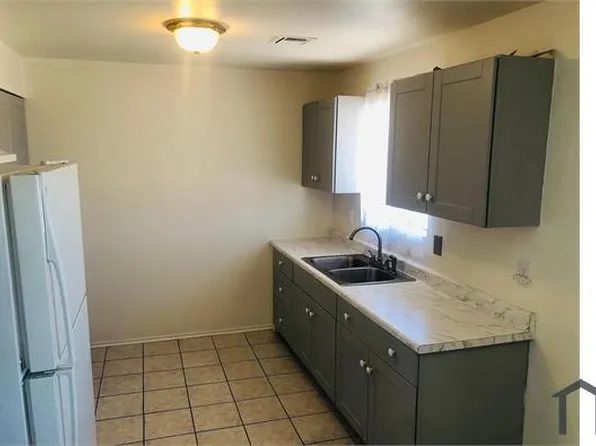1832 Goldfield St APT 4, North Las Vegas, NV 89030