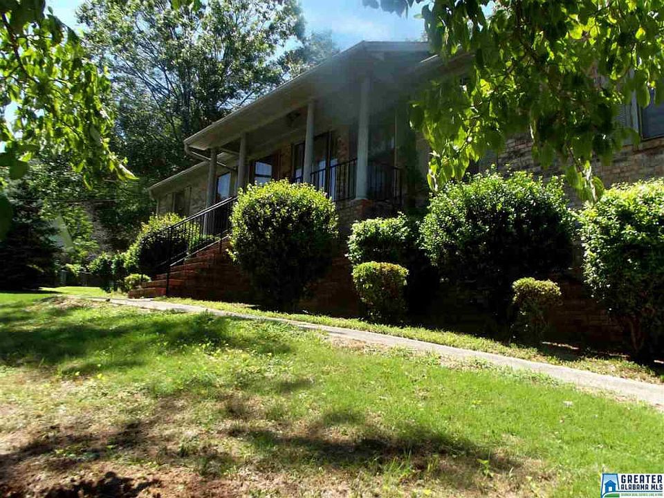 2nd image of 1300 Pinebrook Ln