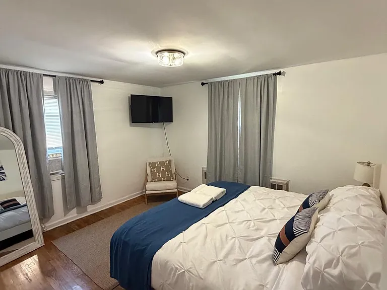 810 Walnut St — Photo 5