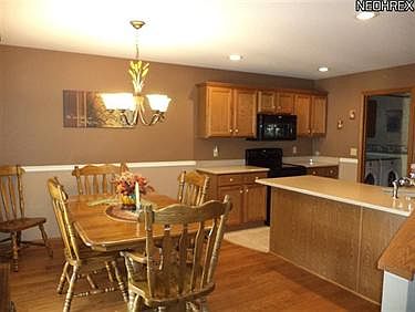 5th image of 240 Village Ct #240