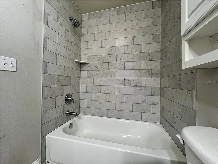 2336 W Orange Rd — Photo 10