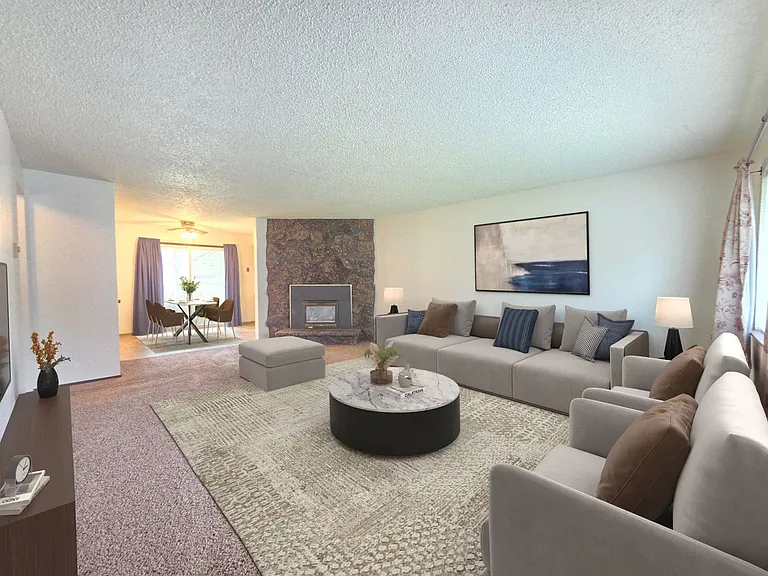 1318 S Robinhood St — Photo 2