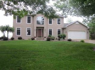 1323 Meadow Ln, Warsaw, IN