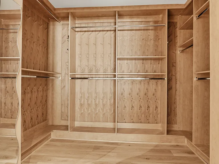 #GuardianRealty 3007 La Mesa Dr 1 story mid-centry modern henderson rental home luxury primary custom closet_07102026