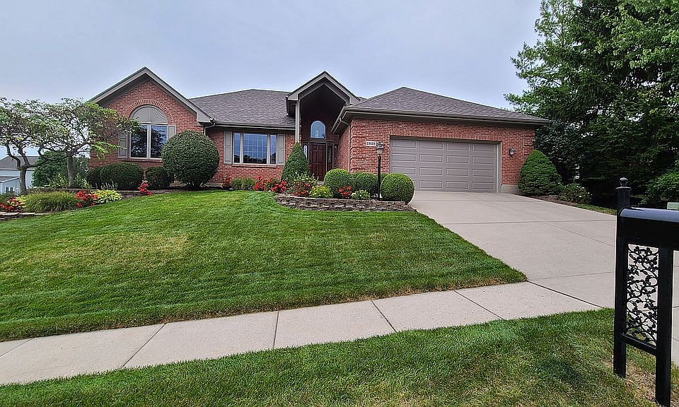 1st image of 2828 Legend Falls Ct