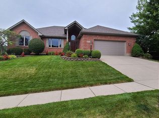 2828 Legend Falls Ct, Dayton, OH 45431