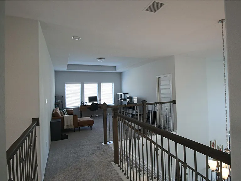24727 Tanoureen Dr — Photo 29