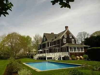 East Hampton Village Rental — Photo 2