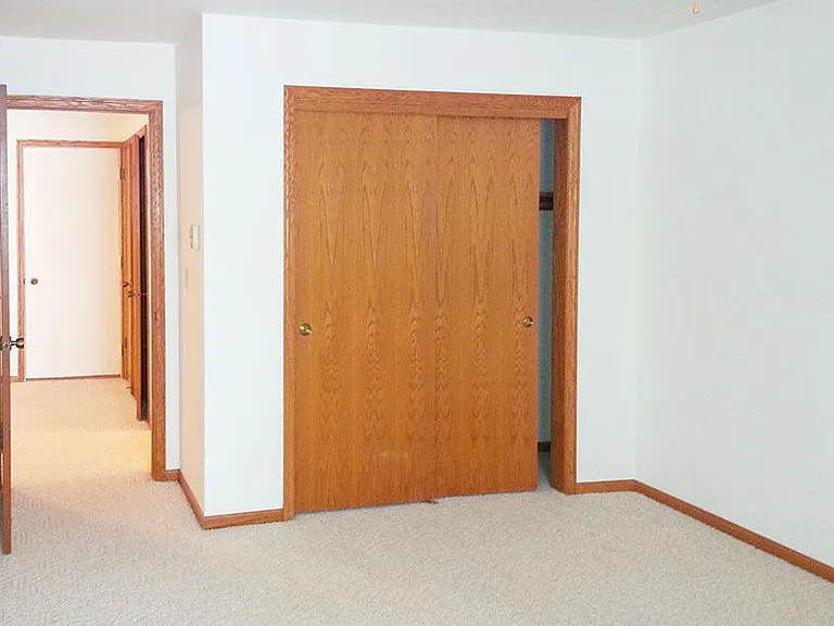 2937 Kensington Ln — Photo 5