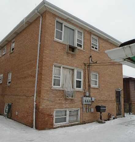 2nd image of 283 Crandon Ave