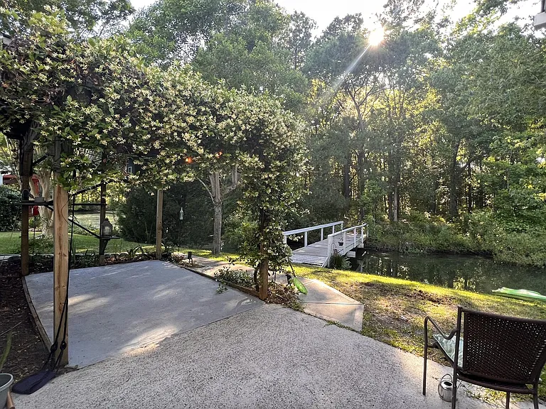 1721 Fox Ridge Ct — Photo 27
