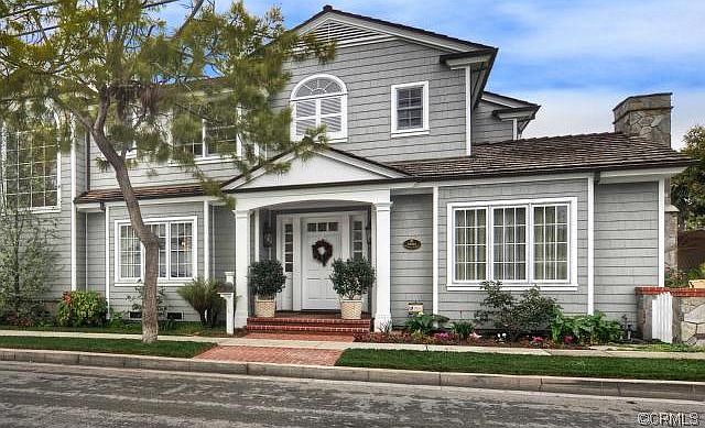 1st image of 222 Narcissus Ave