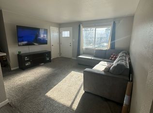 827 Sequoia Dr, Colorado Springs, CO 80910