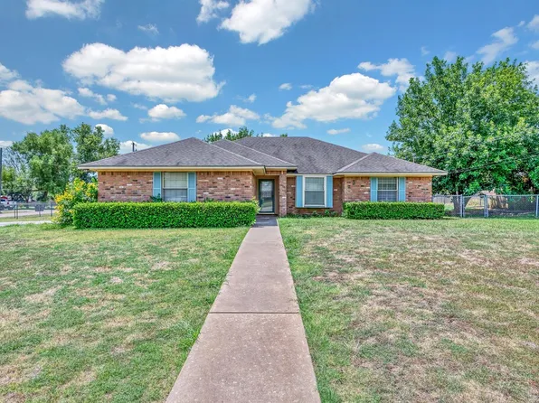 600 Lyndon Dr, Woodway, TX 76712