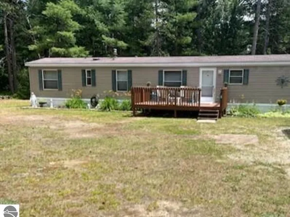 304 Deer Run Blvd, Prudenville, MI 48651