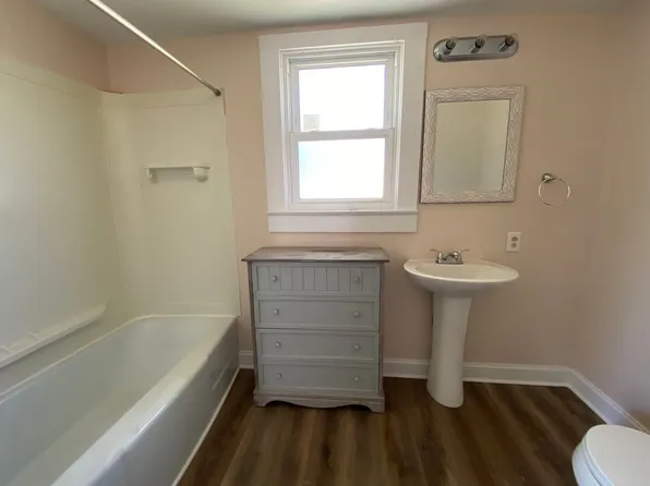 130 Oak St, Clover, SC 29710