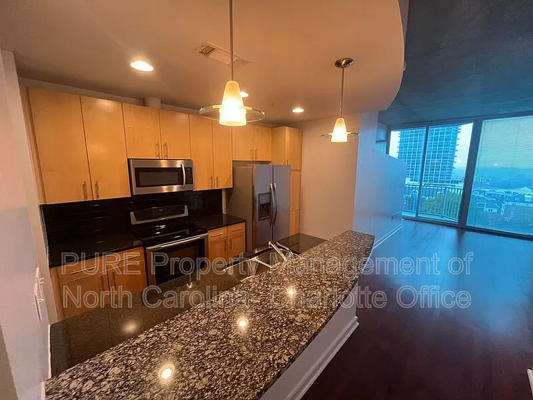210 N Church St #1212 — Photo 1