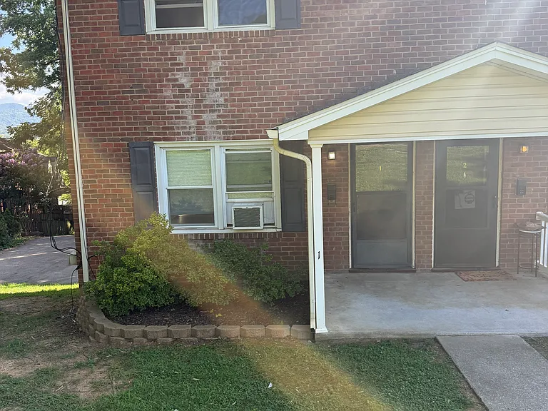315 Richfield Ave #1 — Photo 14
