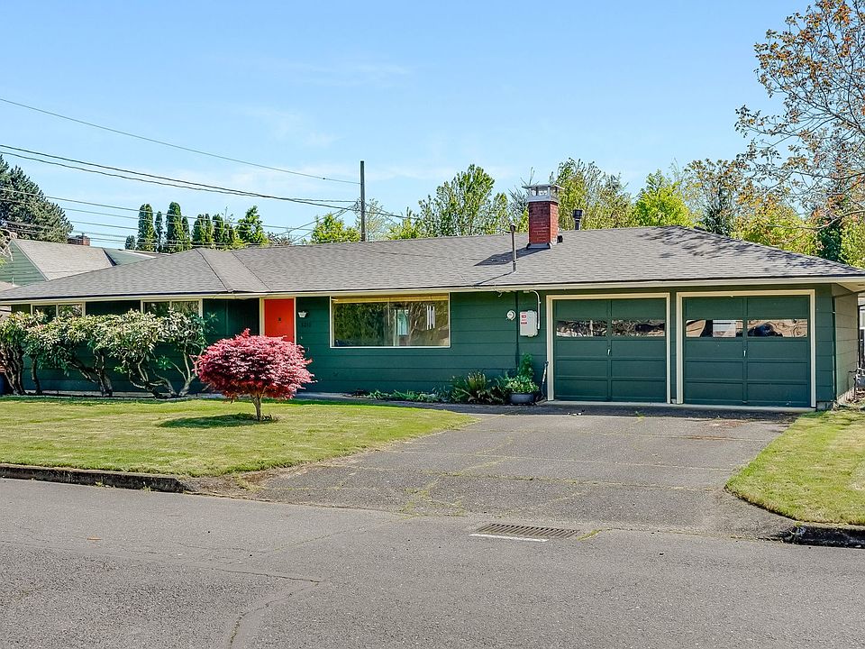 1st image of 3210 SE Sherrett St