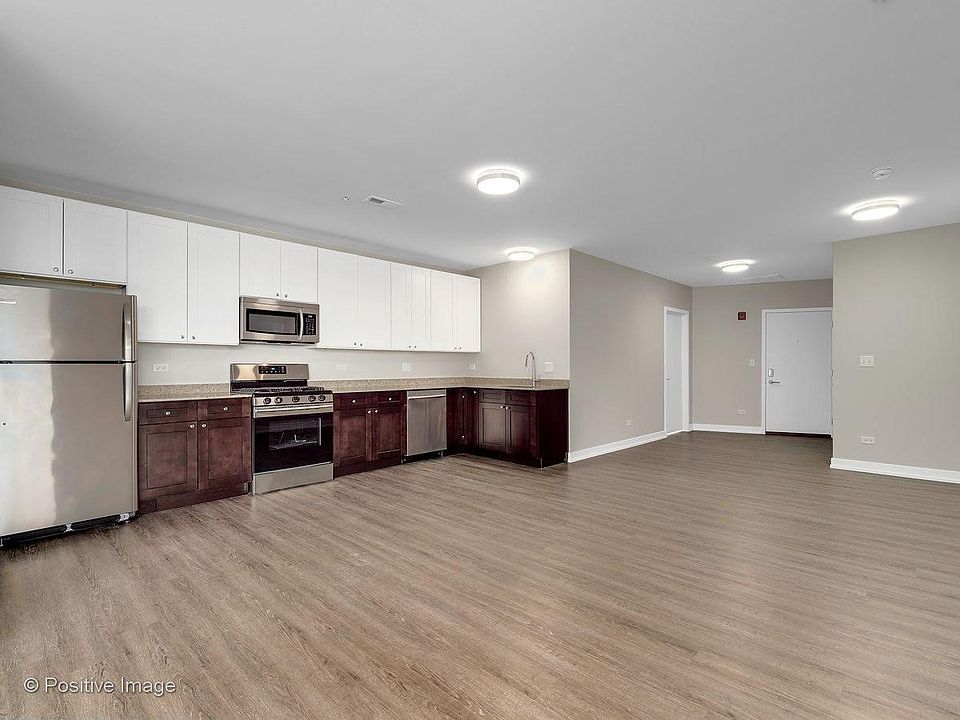 1st image of 2100 Main St #212