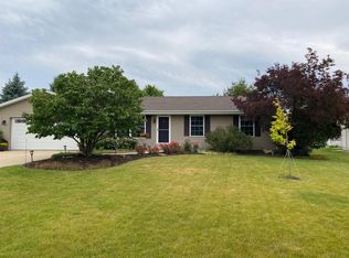 10730 S Richard Rd, Oak Creek, WI 53154