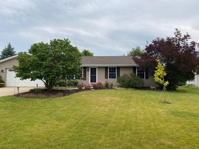 10730 S Richard Rd, Oak Creek, WI, 53154