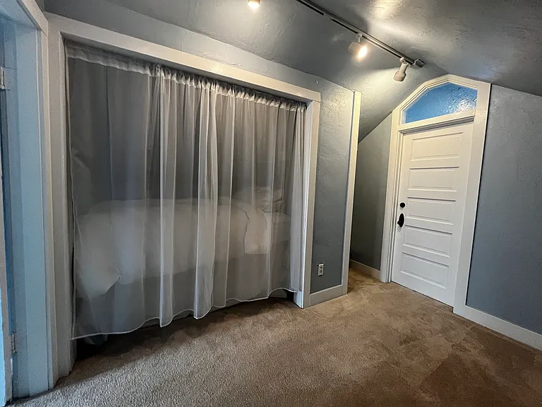 1440 Bay St — Photo 27
