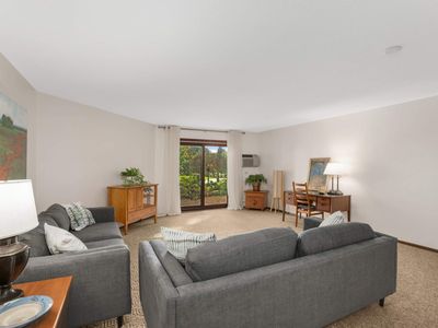 4360 Brookside Ct APT 114, Edina, MN, 55436